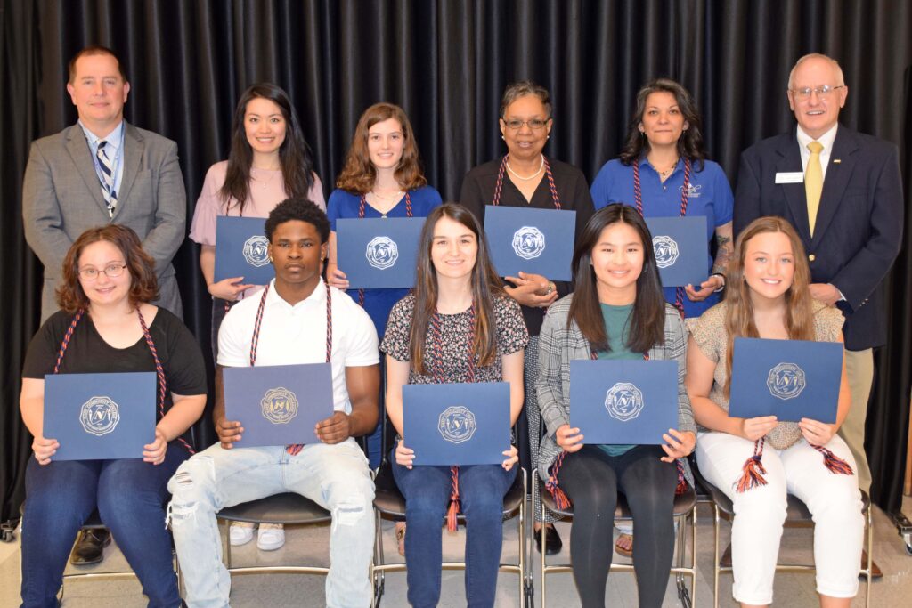 Students Honored as 2021-22 ‘Nash Notables’